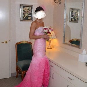 A very elegant dress with a head piece